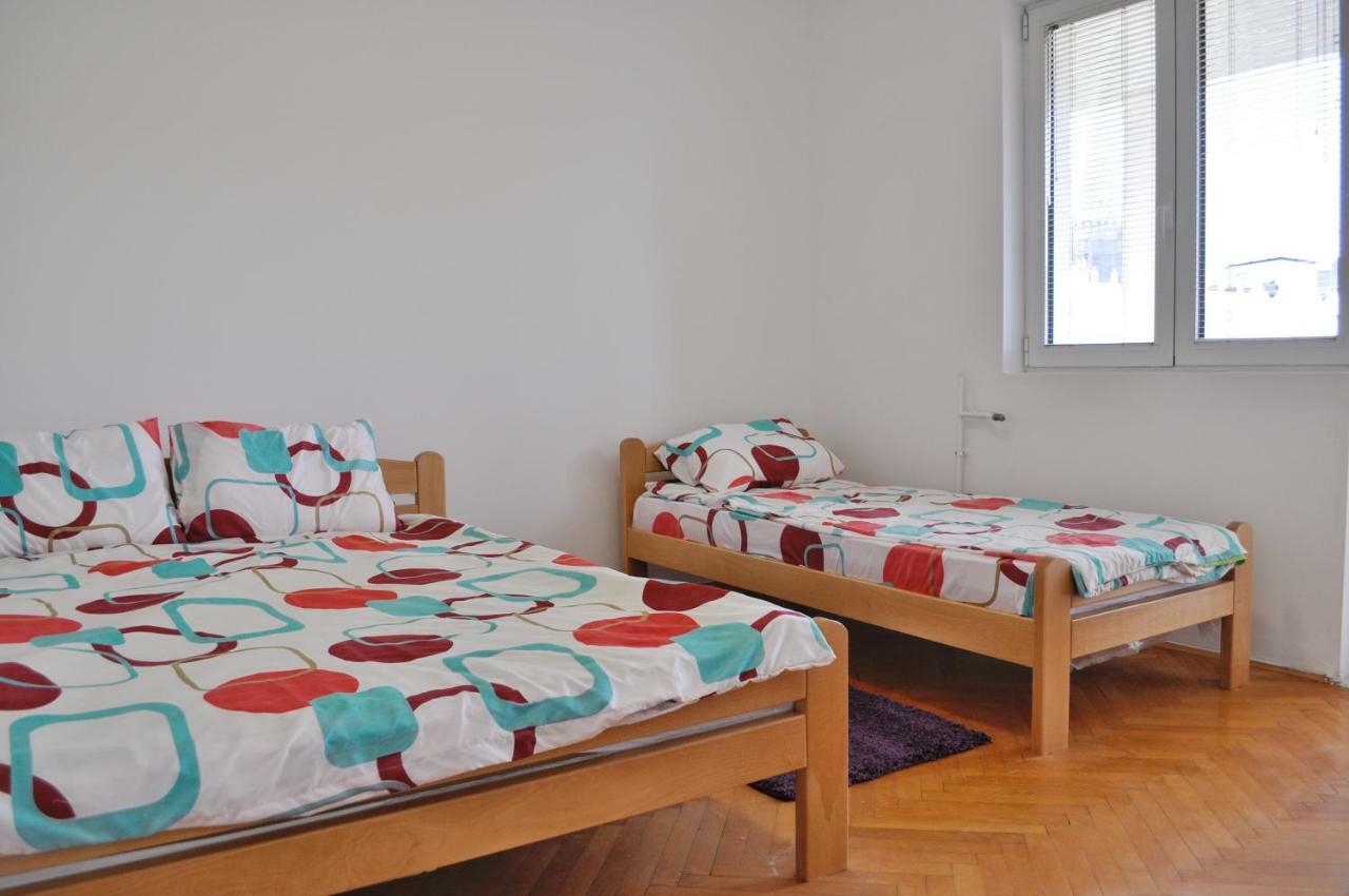 Center Apartments Скопье Экстерьер фото