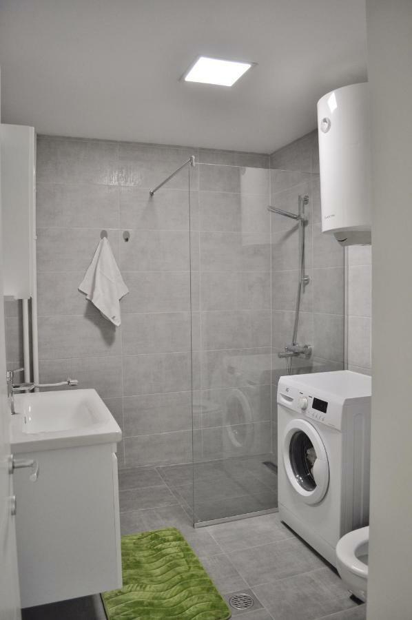 Center Apartments Скопье Экстерьер фото